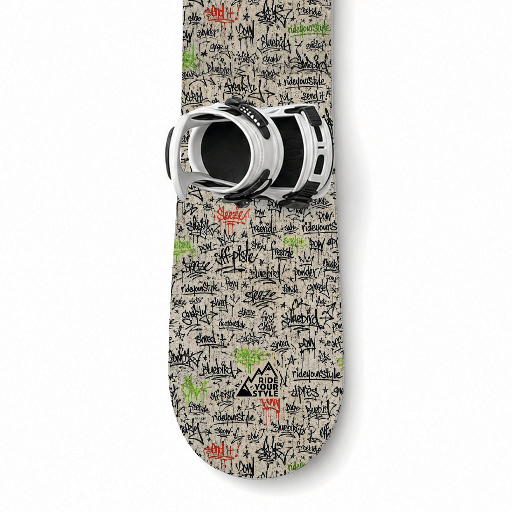 Snowboard mit Designfolie »Streetart« beklebt – rückstandslos ablösbar