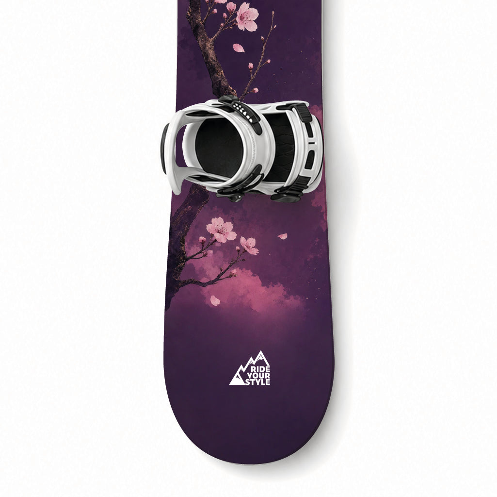Snowboard mit Designfolie »Sakura« beklebt – rückstandslos ablösbar