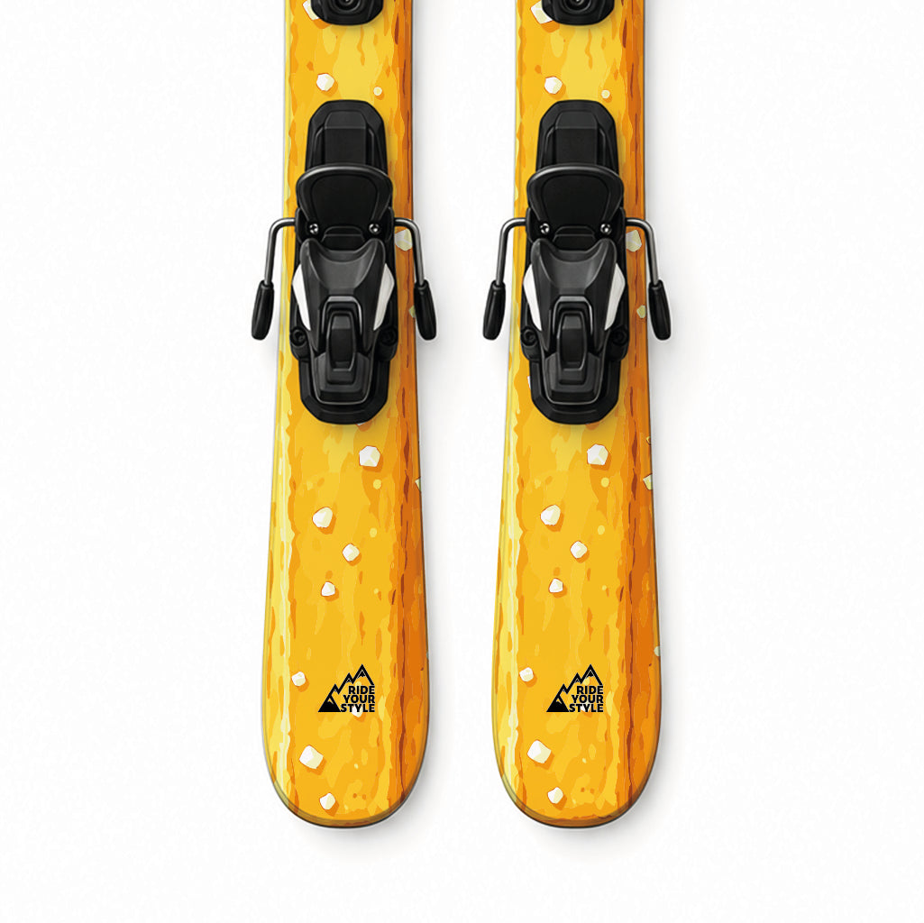 Kinder-Ski mit Designfolie »Pommes« beklebt – rückstandslos ablösbar